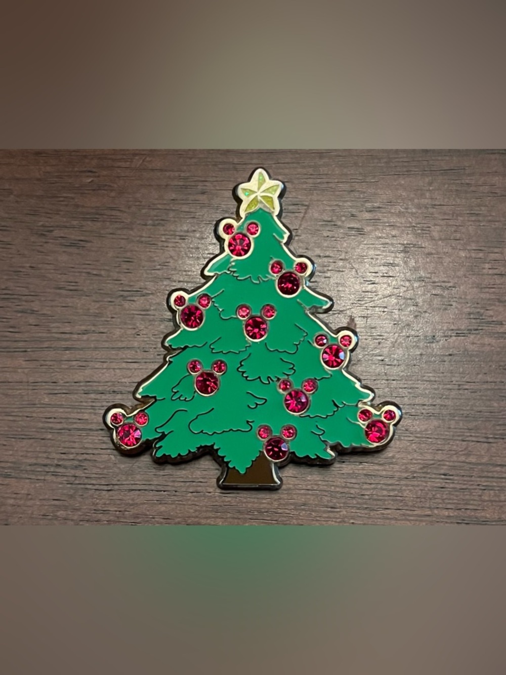 2007 Disney Official Pin Trading Red Mickey Mouse Icon Jeweled Christmas Tree